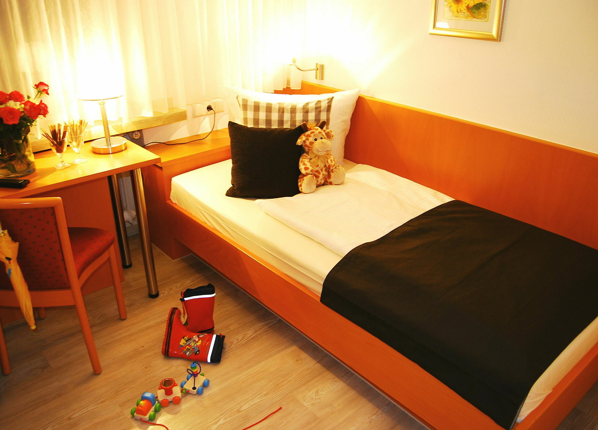 Hotel Am Martinsberg Andernach Bagian luar foto